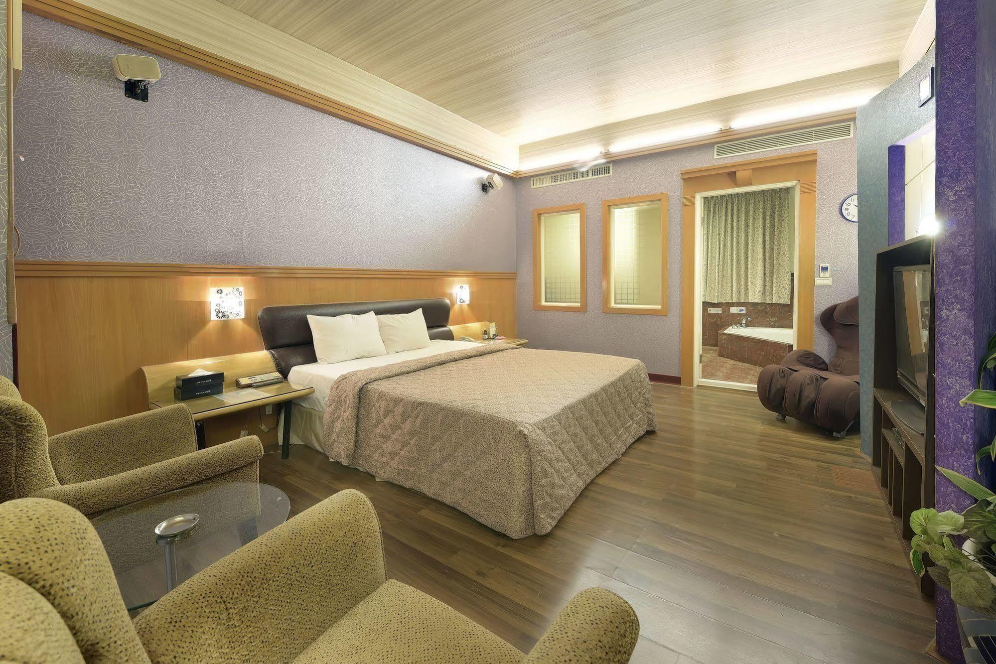 Holland Village Motel Tajnan Kültér fotó